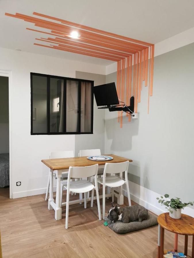 Appartements Acces Prive Plage De La Bergerie Hyeres Exterior photo