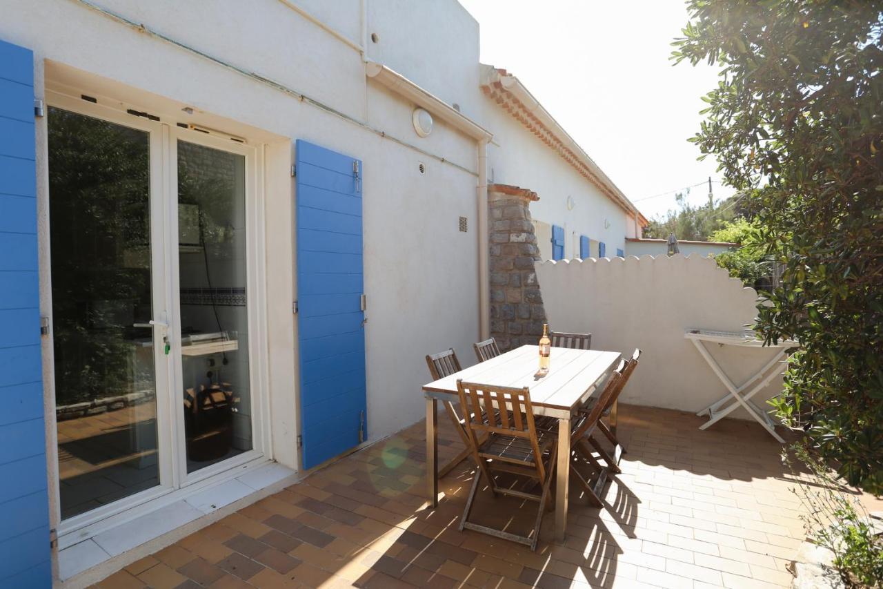 Appartements Acces Prive Plage De La Bergerie Hyeres Exterior photo